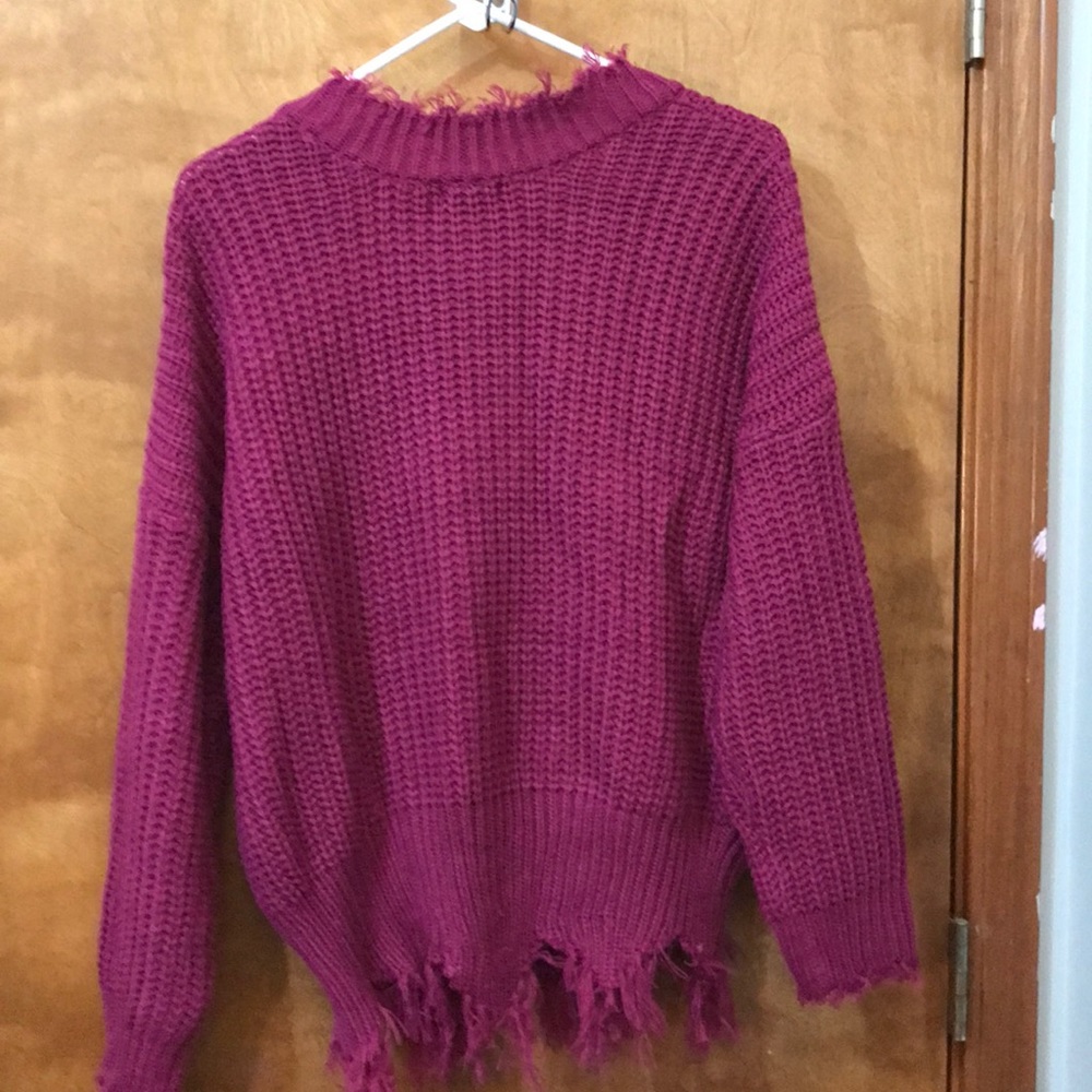 Distressed sweater - Picture 2 of 3
